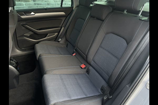 Volkswagen Passat Variant 1.4 TSI PHEV GTE Business | Elek Trekhaak | Virtual | LED | Camera | Carplay | Navi