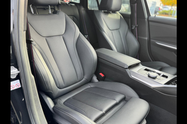 BMW 3 Serie Touring 330e xDrive High Executive Panorama Leder Camera