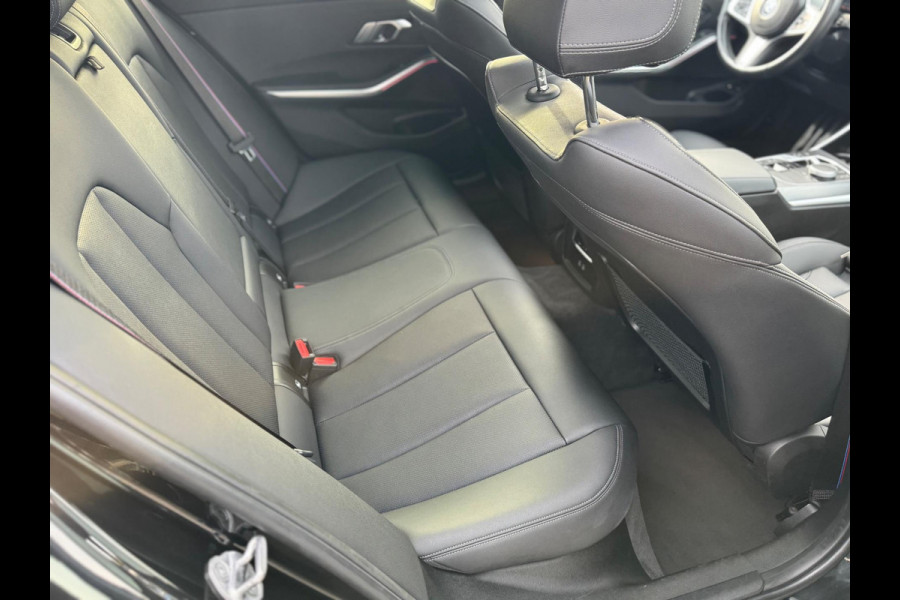 BMW 3 Serie Touring 330e xDrive High Executive Panorama Leder Camera