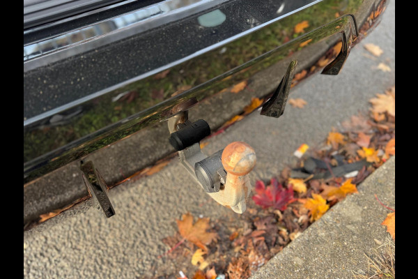 BMW 3 Serie Touring 330e xDrive High Executive Panorama Leder Camera