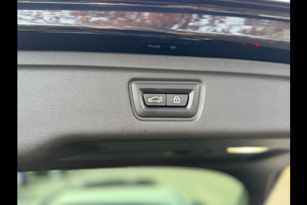 BMW 3 Serie Touring 330e xDrive High Executive Panorama Leder Camera