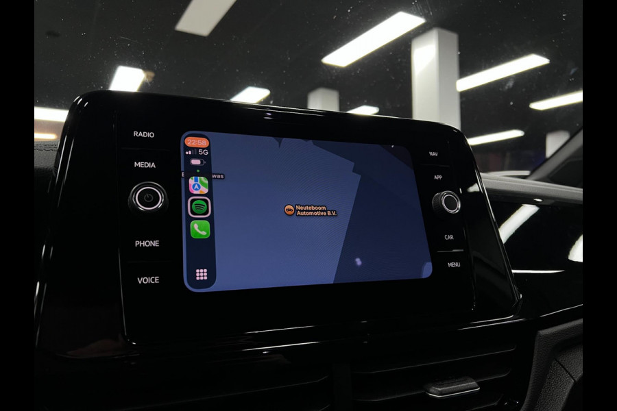 Volkswagen T-Roc 1.5 TSI R-Line | Cam |IQ-Light | Pano |