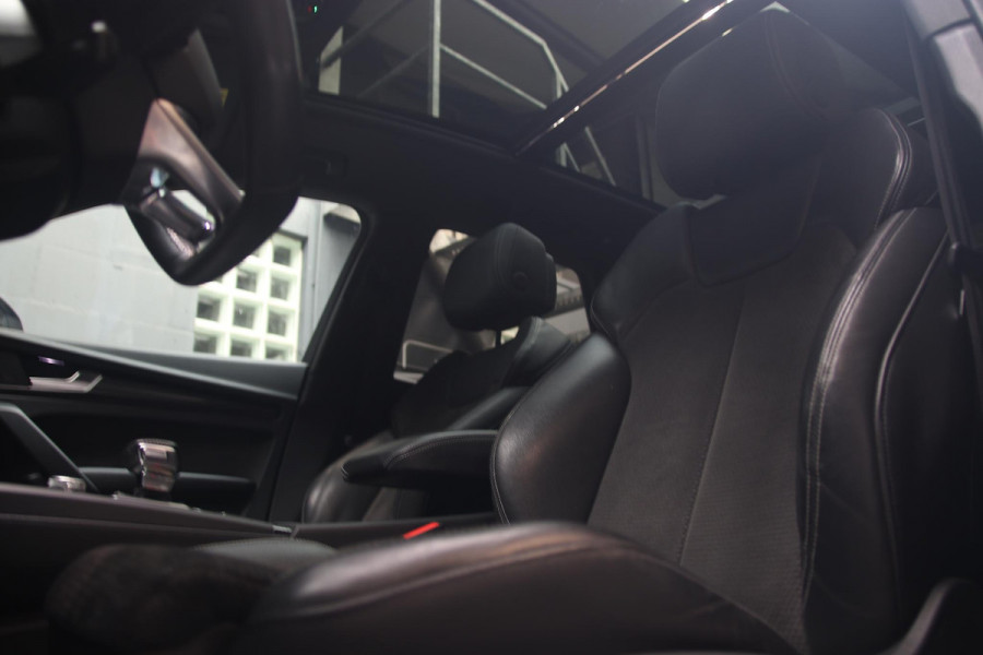 Audi Q5 50 TFSI E Quattro S-line PANO-MEMORY-TREKHAAK