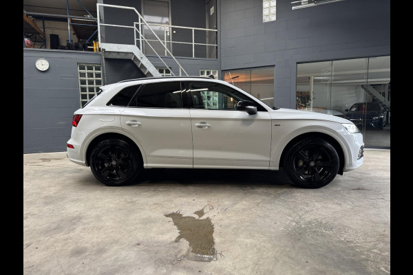 Audi Q5 50 TFSI E Quattro S-line PANO-MEMORY-TREKHAAK