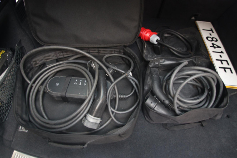 Audi Q5 50 TFSI E Quattro S-line PANO-MEMORY-TREKHAAK