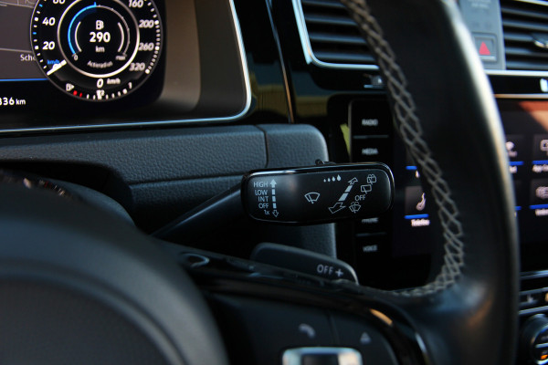 Volkswagen Golf 2.0 TSI 4Motion R | Pano | DCC | Dynaudio | BBS | Keyless