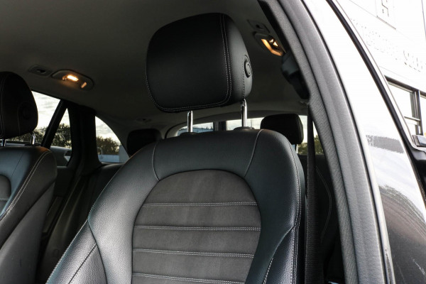 Mercedes-Benz GLC 300e 4MATIC AMG NIGHT - TREKHAAK - CARPLAY