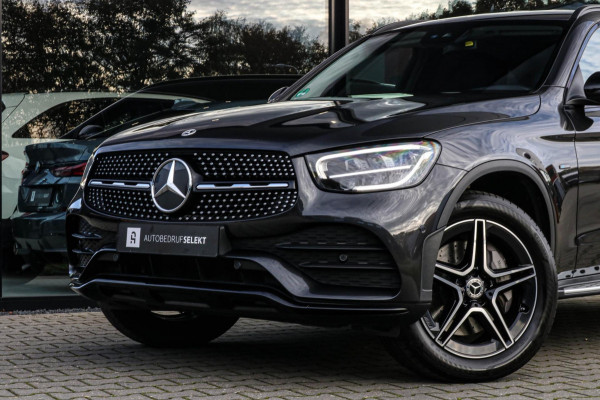 Mercedes-Benz GLC 300e 4MATIC AMG NIGHT - TREKHAAK - CARPLAY