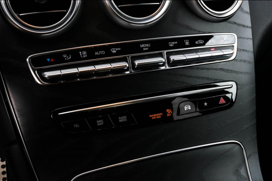Mercedes-Benz GLC 300e 4MATIC AMG NIGHT - TREKHAAK - CARPLAY