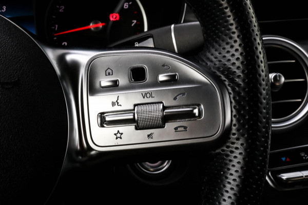 Mercedes-Benz GLC 300e 4MATIC AMG NIGHT - TREKHAAK - CARPLAY