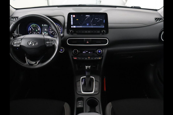 Hyundai Kona 1.6 GDI HEV Fashion Sky | Schuifdak | Adaptive cruise | Carplay | Camera | Head-Up | Keyless | Navigatie | Climate control | Bluetooth