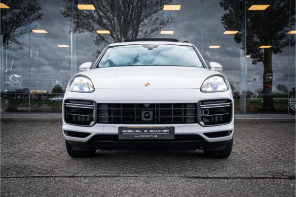 Porsche Cayenne 4.0 Turbo ** PCCB** Burmester ** Approved ** Panodak ** Trekhaak ** 18-weg Sportstoelen 4WS ** Adapt. Cruise ** Softclose ** NP 237K ** NL auto!!