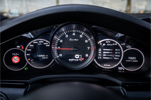 Porsche Cayenne 4.0 Turbo ** PCCB** Burmester ** Approved ** Panodak ** Trekhaak ** 18-weg Sportstoelen 4WS ** Adapt. Cruise ** Softclose ** NP 237K ** NL auto!!