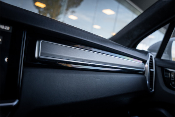 Porsche Cayenne 4.0 Turbo ** PCCB** Burmester ** Approved ** Panodak ** Trekhaak ** 18-weg Sportstoelen 4WS ** Adapt. Cruise ** Softclose ** NP 237K ** NL auto!!