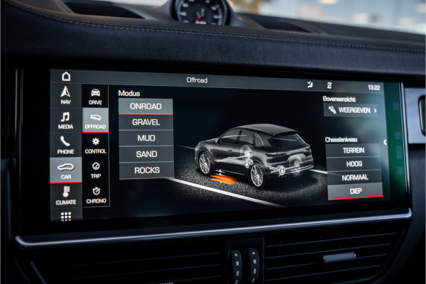 Porsche Cayenne 4.0 Turbo ** PCCB** Burmester ** Approved ** Panodak ** Trekhaak ** 18-weg Sportstoelen 4WS ** Adapt. Cruise ** Softclose ** NP 237K ** NL auto!!