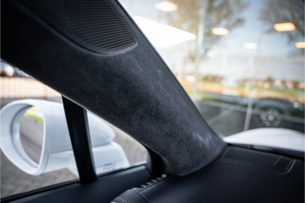 Porsche Cayenne 4.0 Turbo ** PCCB** Burmester ** Approved ** Panodak ** Trekhaak ** 18-weg Sportstoelen 4WS ** Adapt. Cruise ** Softclose ** NP 237K ** NL auto!!