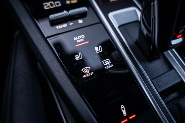 Porsche Cayenne 4.0 Turbo ** PCCB** Burmester ** Approved ** Panodak ** Trekhaak ** 18-weg Sportstoelen 4WS ** Adapt. Cruise ** Softclose ** NP 237K ** NL auto!!