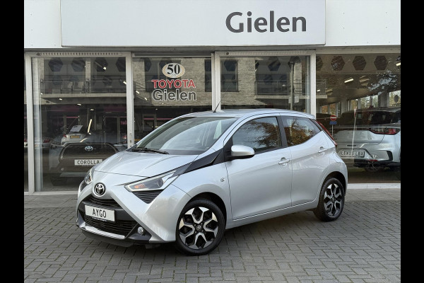 Toyota Aygo 1.0 VVT-i Automaat X-Joy | Lichtmetalen velgen, Apple CarPlay/Android auto, Parkeercamera, In hoogte verstelbare stoel