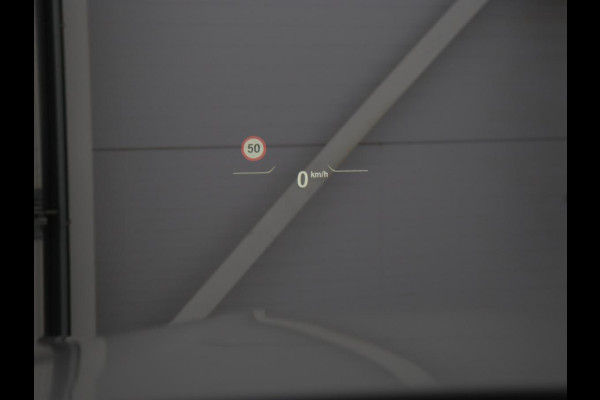 BMW 1-serie 118i High Executive | M Sport | Panoramadak | Head-Up | Leder | Harman/Kardon | Camera | Carplay | Stoelverwarming | Live Cockpit | Sfeerverlichting | Keyless | Navigatie | Sportstoelen | Full LED