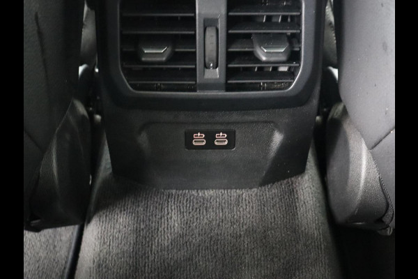 BMW 1-serie 118i High Executive | M Sport | Panoramadak | Head-Up | Leder | Harman/Kardon | Camera | Carplay | Stoelverwarming | Live Cockpit | Sfeerverlichting | Keyless | Navigatie | Sportstoelen | Full LED