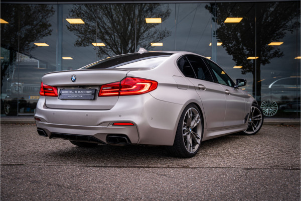 BMW 5 Serie M550i xDrive High Executive ** Entertainment ** Panodak **