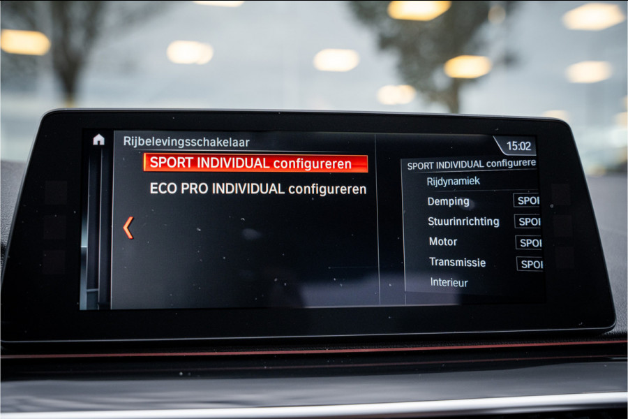 BMW 5 Serie M550i xDrive High Executive ** Entertainment ** Panodak **