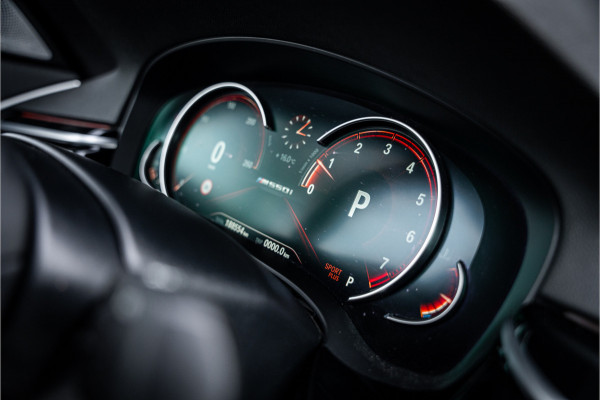 BMW 5 Serie M550i xDrive High Executive ** Entertainment ** Panodak **