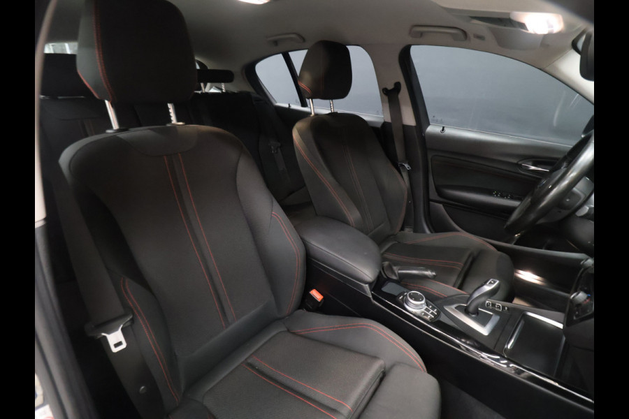 BMW 1-serie 118i M Sport [M STUUR, HARMAN/KARDON, NAVIGATIE, PDC ACHTER, CRUISE CONTROL, TELEFOON, CLIMATE CONTROL, NIEUWSTAAT]