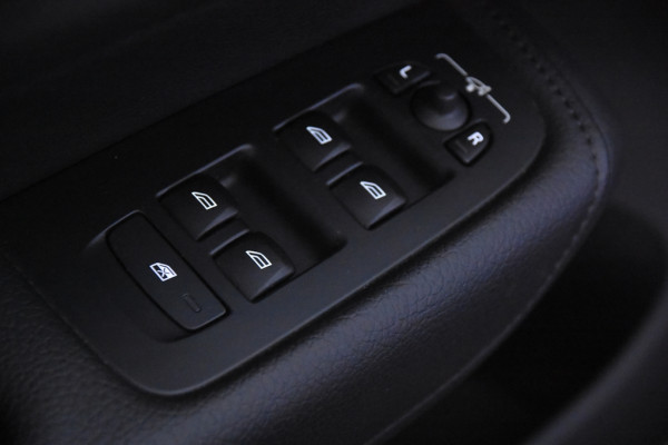 Volvo XC60 2.0 D3 Momentum *1ste Eigenaar*Leer*Camera*Trekhaak*