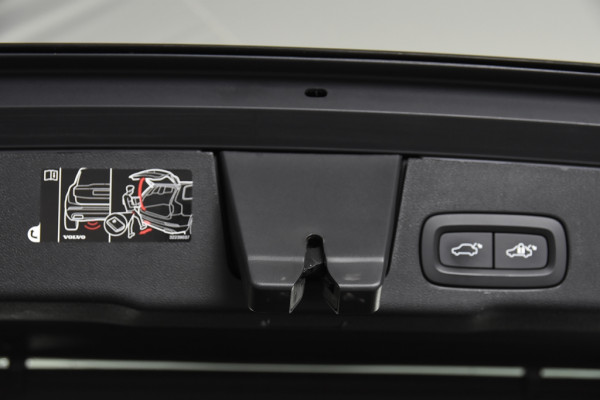 Volvo XC60 2.0 D3 Momentum *1ste Eigenaar*Leer*Camera*Trekhaak*