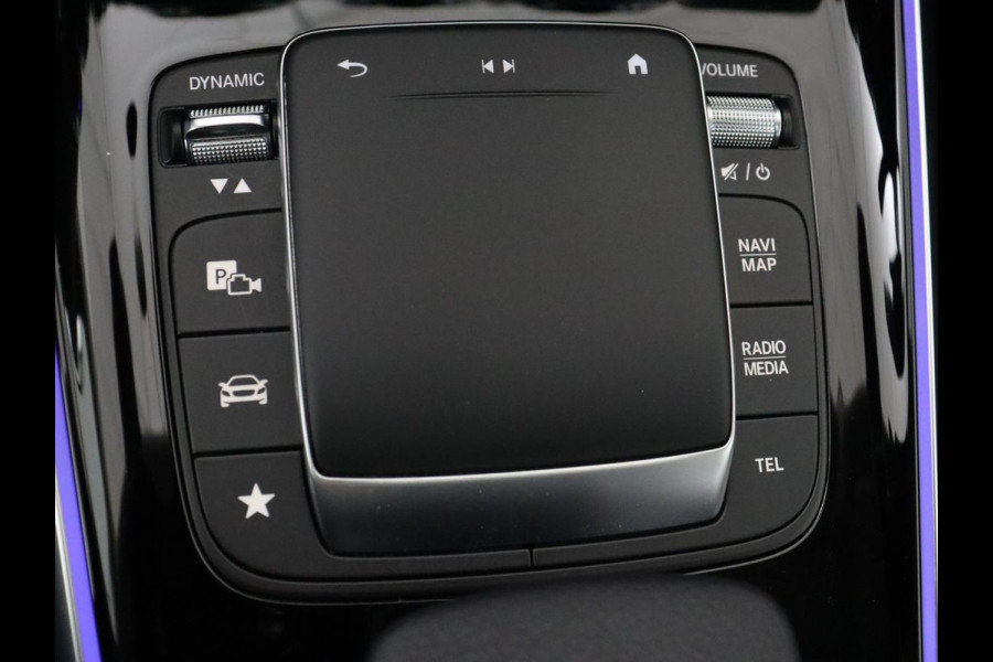 Mercedes-Benz B-Klasse 250e Urban Night | Adaptive cruise | Stoelverwarming | Camera | Carplay | Sfeerverlichting | Half leder | Full LED | Widescreen | Park Assist | Navigatie | PHEV | Plug In