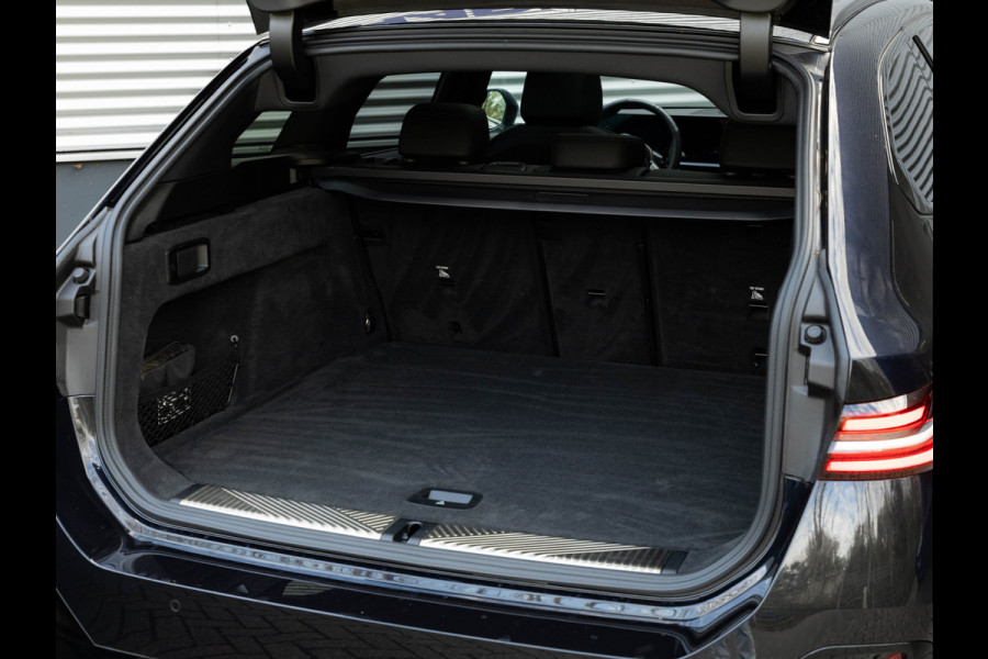 BMW 5 Serie Touring 530e M-Sport - Pano - Trekhaak - Driving Ass - Camera