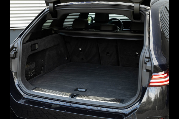BMW 5 Serie Touring 530e M-Sport - Pano - Trekhaak - Driving Ass - Camera