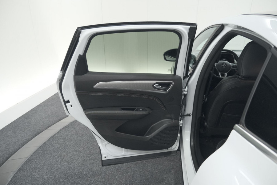 Renault Arkana Mild Hybrid 140 EDC Techno | 360 Camera | Adaptieve Cruise Control | Dodehoekdetectie | Apple Carplay