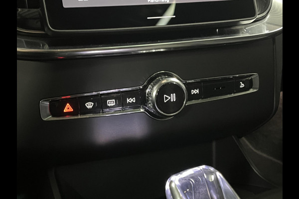 Volvo XC90 2.0 T8 4WD Ultra Dark Luchtvering | Bowers & Wilkins | Massage | Open Dak | 22" inch | Adaptive cruise | Stoelverwarming/-ventilatie