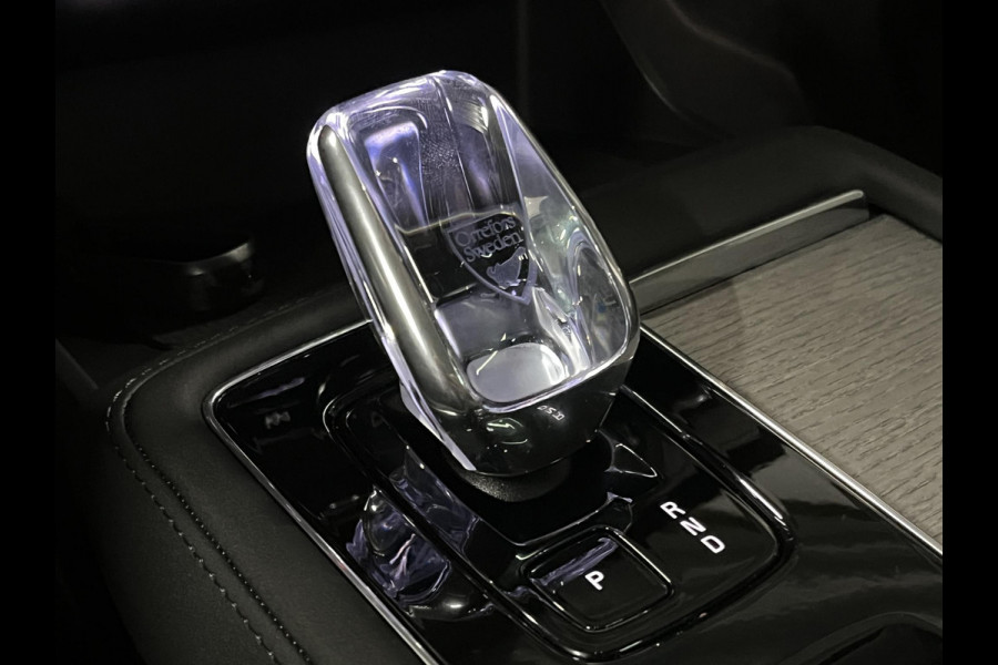 Volvo XC90 2.0 T8 4WD Ultra Dark Luchtvering | Bowers & Wilkins | Massage | Open Dak | 22" inch | Adaptive cruise | Stoelverwarming/-ventilatie