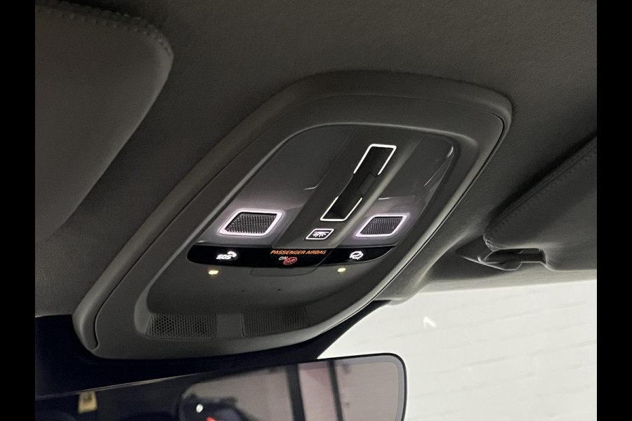 Volvo XC90 2.0 T8 4WD Ultra Dark Luchtvering | Bowers & Wilkins | Massage | Open Dak | 22" inch | Adaptive cruise | Stoelverwarming/-ventilatie