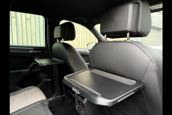 Volkswagen Tiguan 1.4 TSI R-line Handgeschakeld | Half/leer | R-line stuurwiel | LED verlichting | Stoelverwarming | Zwarte hemelbekleding | Apple