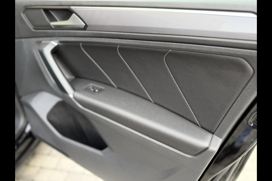 Volkswagen Tiguan 1.4 TSI R-line Handgeschakeld | Half/leer | R-line stuurwiel | LED verlichting | Stoelverwarming | Zwarte hemelbekleding | Apple