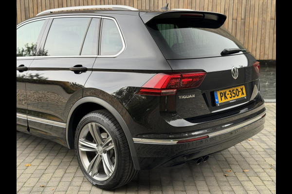 Volkswagen Tiguan 1.4 TSI R-line Handgeschakeld | Half/leer | R-line stuurwiel | LED verlichting | Stoelverwarming | Zwarte hemelbekleding | Apple