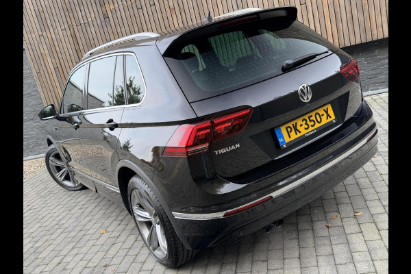 Volkswagen Tiguan 1.4 TSI R-line Handgeschakeld | Half/leer | R-line stuurwiel | LED verlichting | Stoelverwarming | Zwarte hemelbekleding | Apple