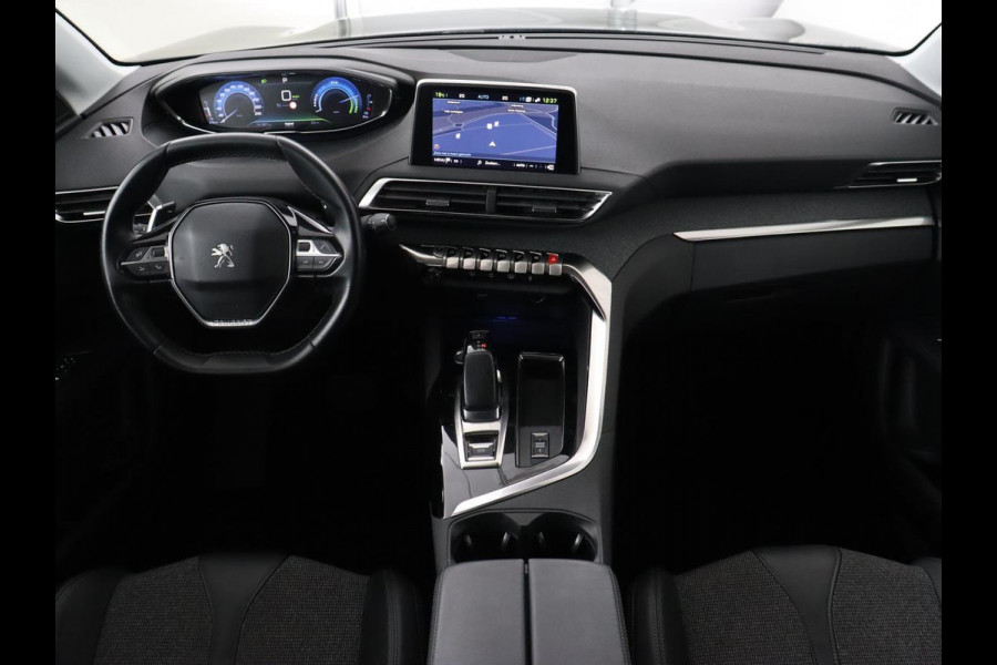 Peugeot 3008 1.6 HYbrid 225 Allure | Carplay | Half leder | Navigatie | Camera | Full LED | Keyless | Bluetooth | Park Assist | Getint glas | Cruise control | Climate control | PHEV | Plug In