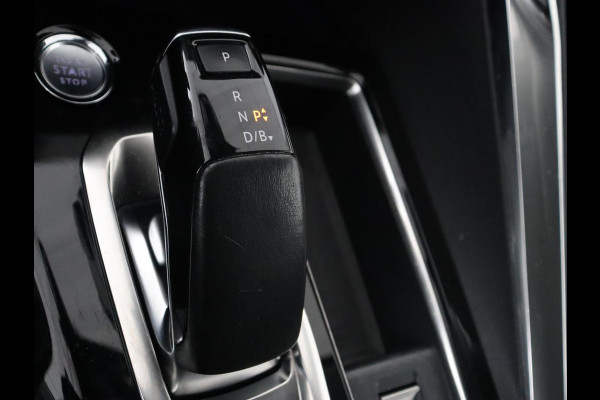 Peugeot 3008 1.6 HYbrid 225 Allure | Carplay | Half leder | Navigatie | Camera | Full LED | Keyless | Bluetooth | Park Assist | Getint glas | Cruise control | Climate control | PHEV | Plug In
