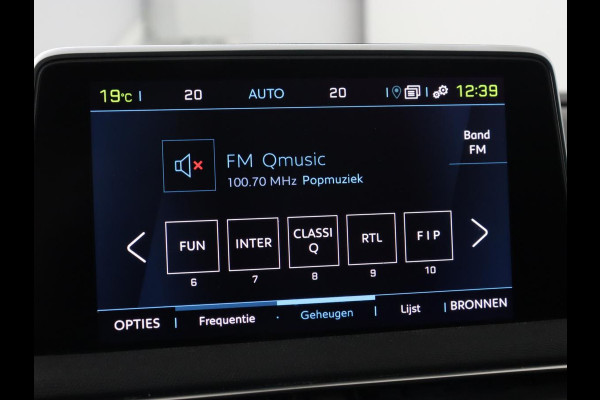 Peugeot 3008 1.6 HYbrid 225 Allure | Carplay | Half leder | Navigatie | Camera | Full LED | Keyless | Bluetooth | Park Assist | Getint glas | Cruise control | Climate control | PHEV | Plug In