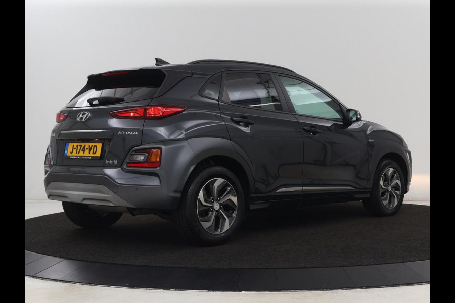 Hyundai Kona 1.6 GDI HEV Fashion Sky | Schuifdak | Adaptive cruise | Carplay | Camera | Head-Up | Keyless | Navigatie | Climate control | Bluetooth