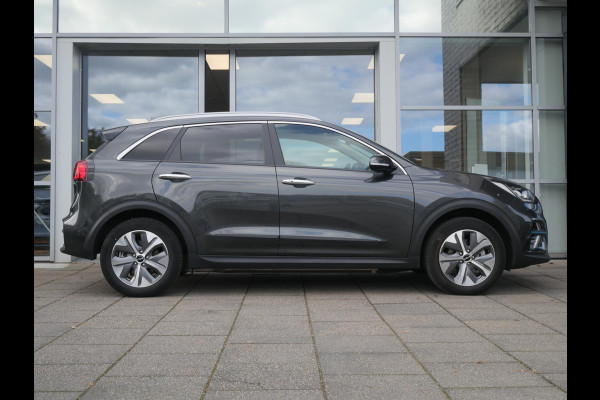 Kia e-Niro DynamicPlusLine 64 kWh | Cruise | Clima | Carplay | Navi | Stoel-stuurverwarming | Schuif-kanteldak |