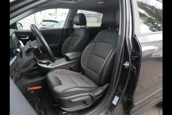 Kia e-Niro DynamicPlusLine 64 kWh | Cruise | Clima | Carplay | Navi | Stoel-stuurverwarming | Schuif-kanteldak |