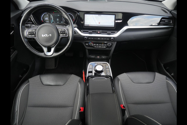 Kia e-Niro DynamicPlusLine 64 kWh | Cruise | Clima | Carplay | Navi | Stoel-stuurverwarming | Schuif-kanteldak |