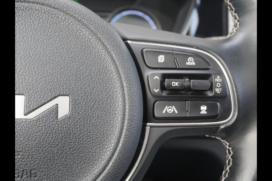 Kia e-Niro DynamicPlusLine 64 kWh | Cruise | Clima | Carplay | Navi | Stoel-stuurverwarming | Schuif-kanteldak |