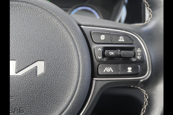 Kia e-Niro DynamicPlusLine 64 kWh | Cruise | Clima | Carplay | Navi | Stoel-stuurverwarming | Schuif-kanteldak |
